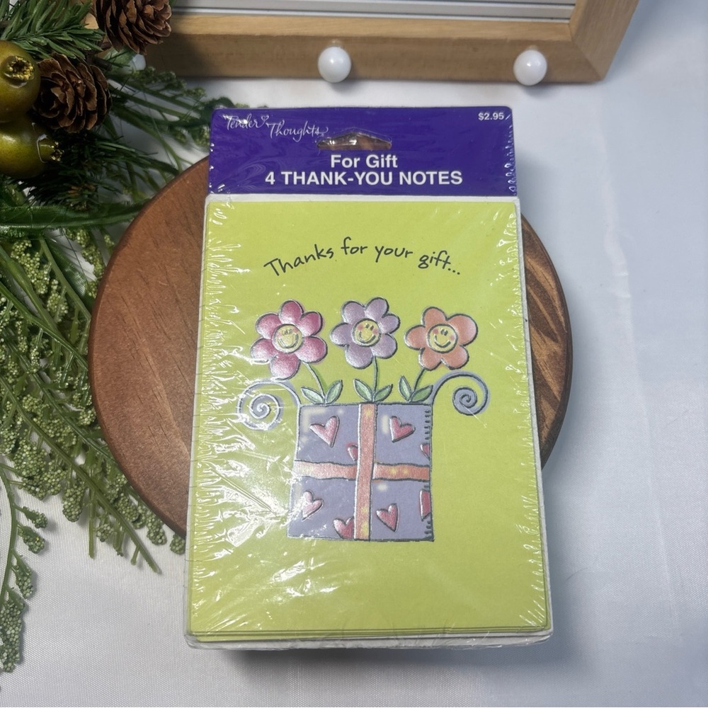 Thank You Notes with Floral Gift Design